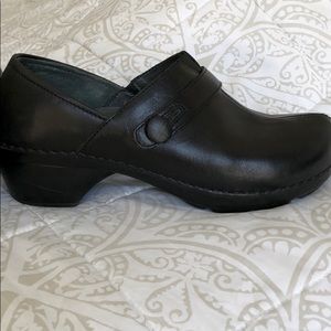 Black Dansko clogs
